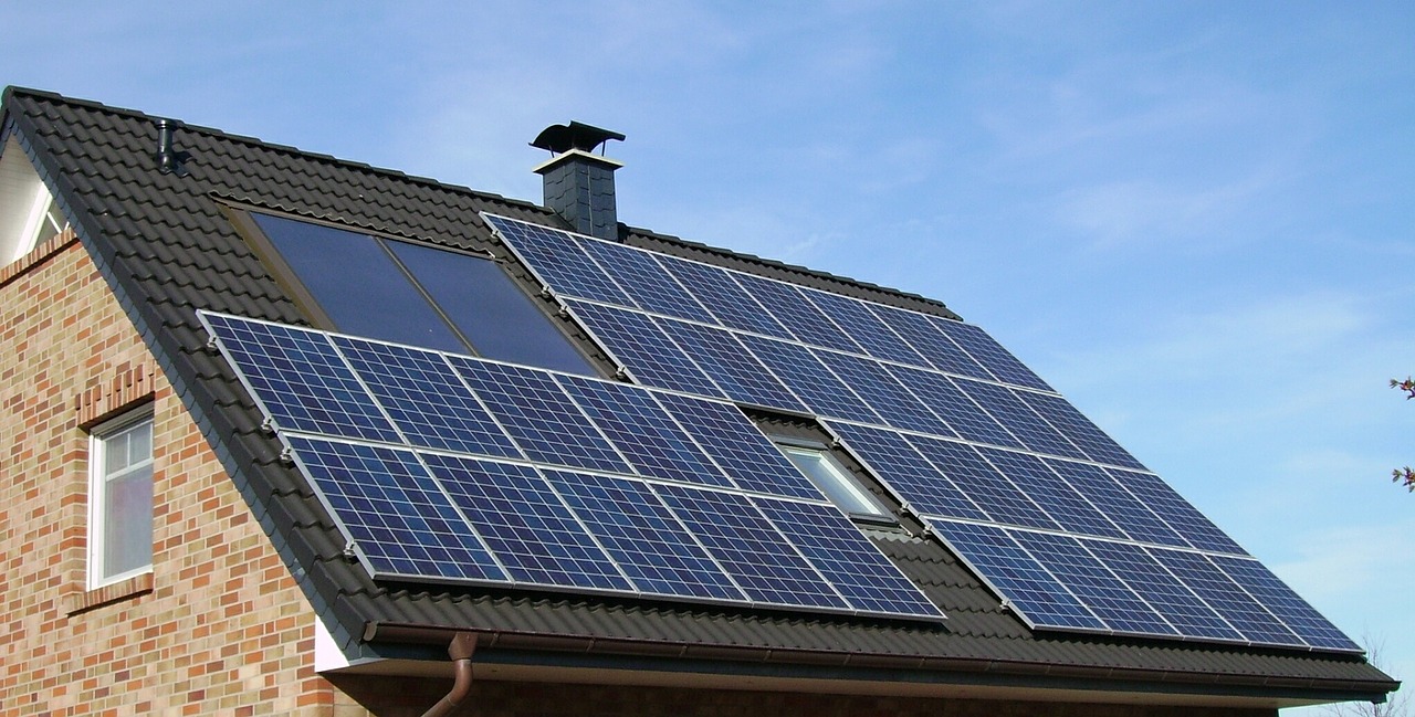 Image - solar panel array roof home house