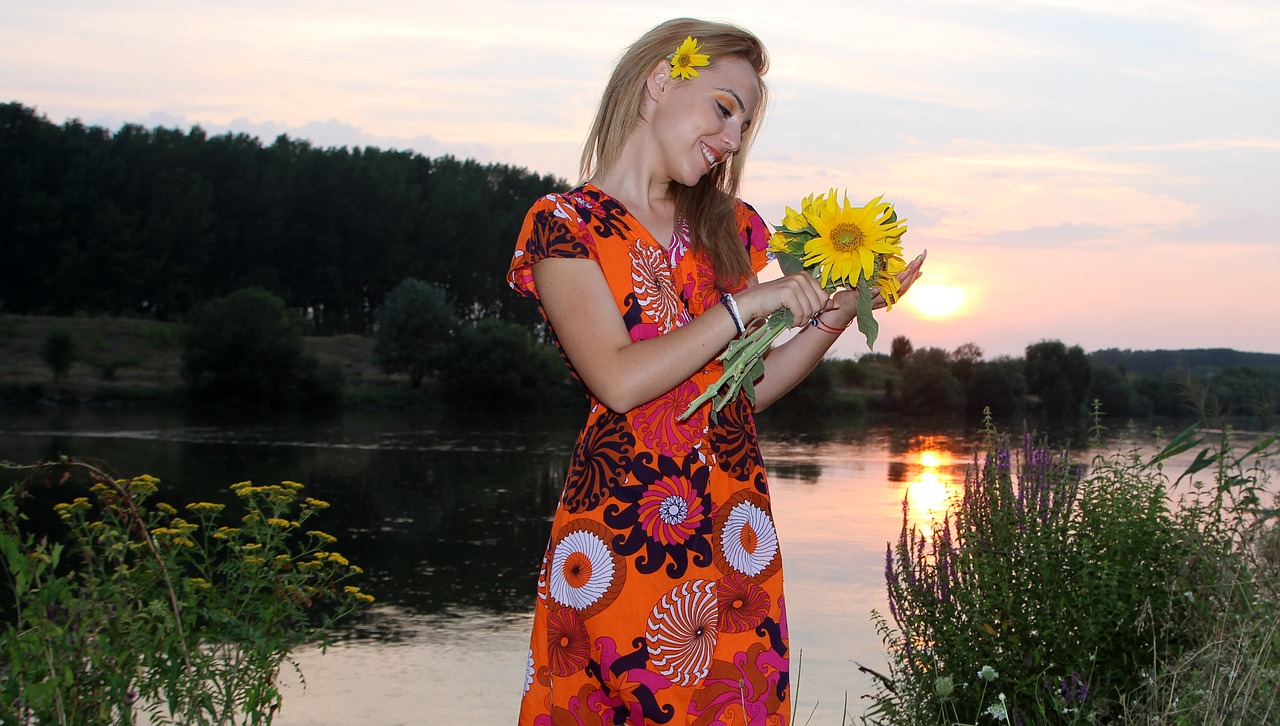 Image - girl sunset sunflower lake water
