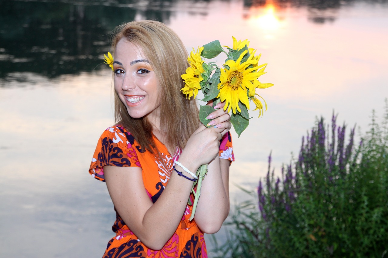 Image - girl sunset sunflower lake water