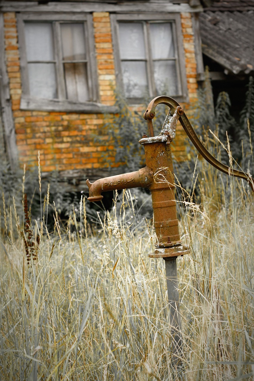 Image - pipe water rusty construction