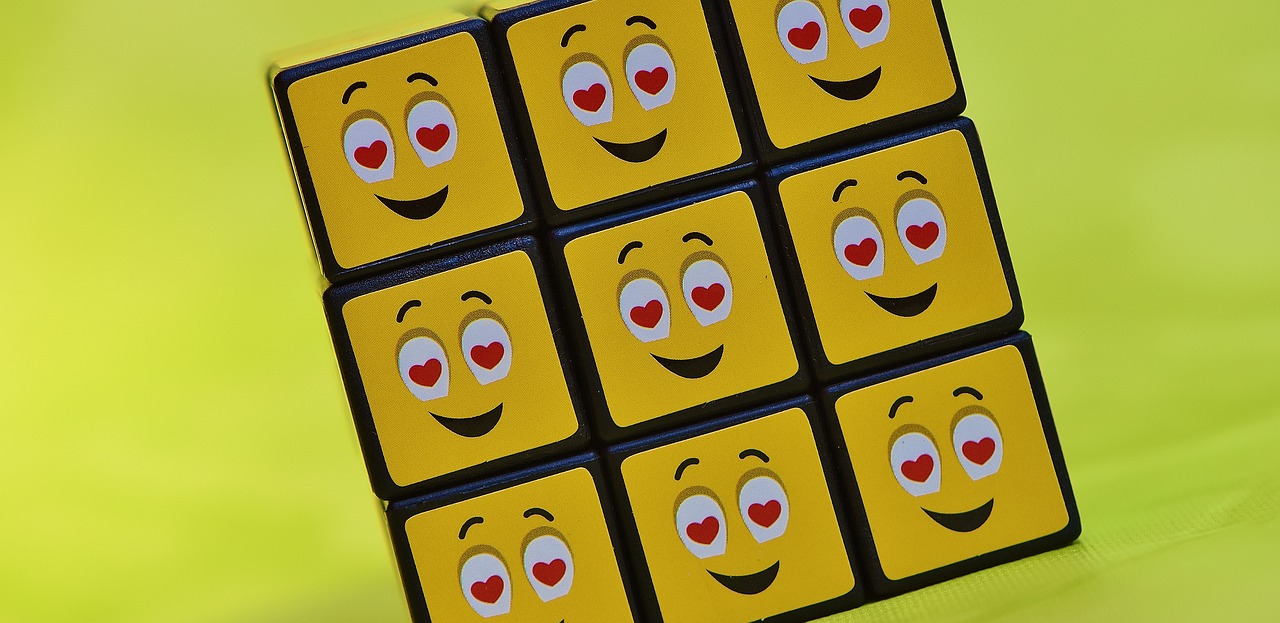 Image - cube smilies love funny feelings