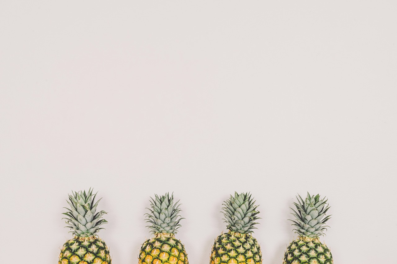 Image - pineapples fruit white background