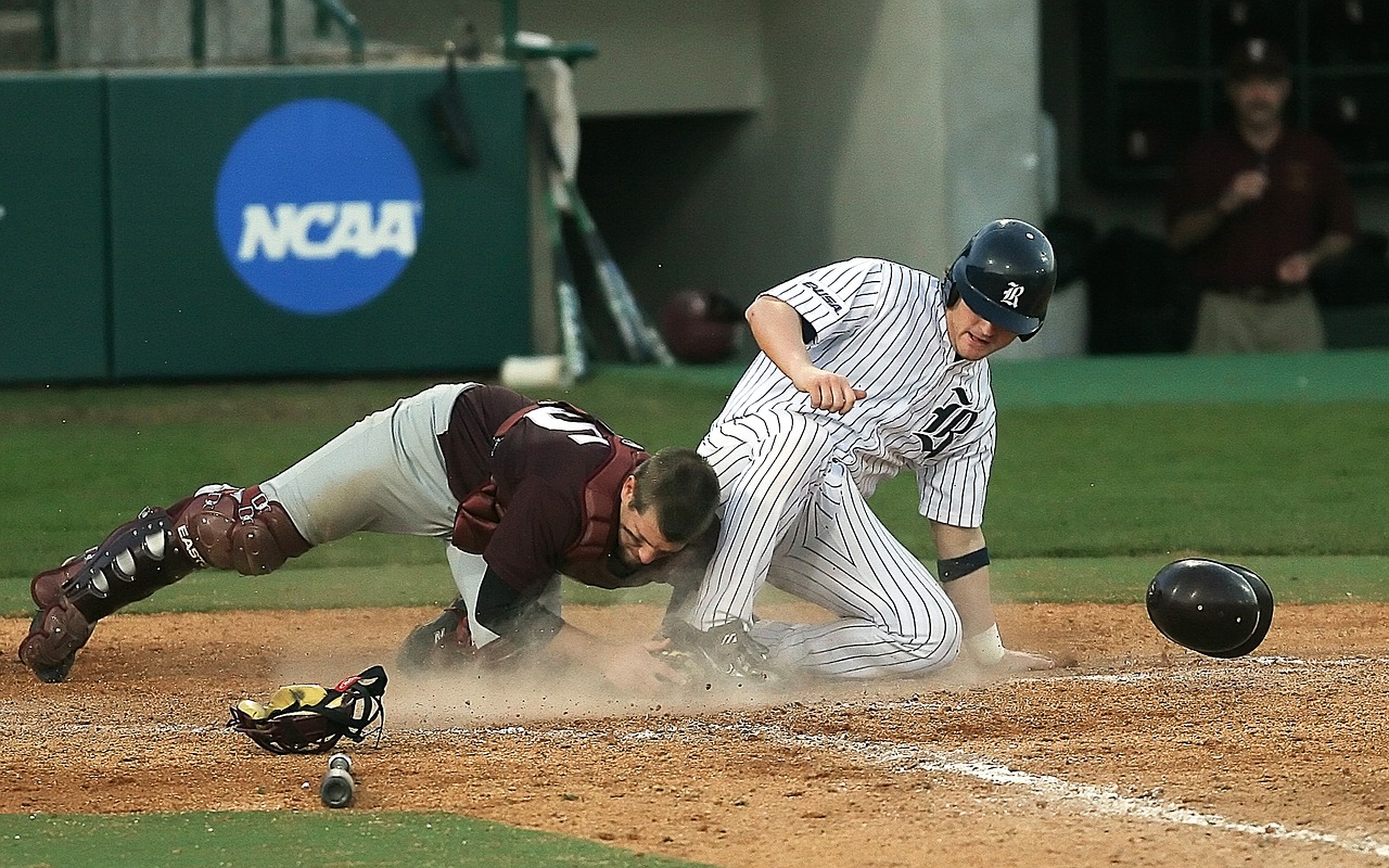 Image - baseball catcher action