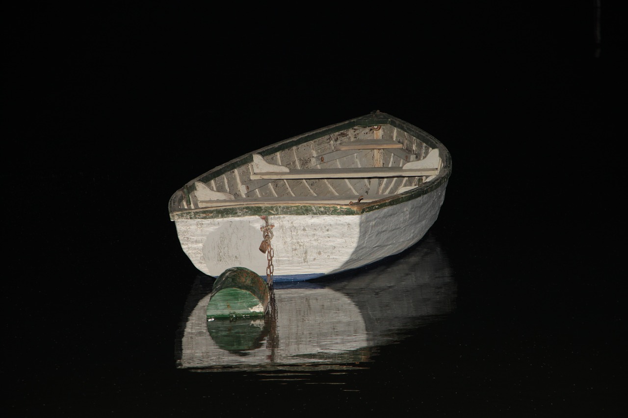 Image - boat at night lake balaton water