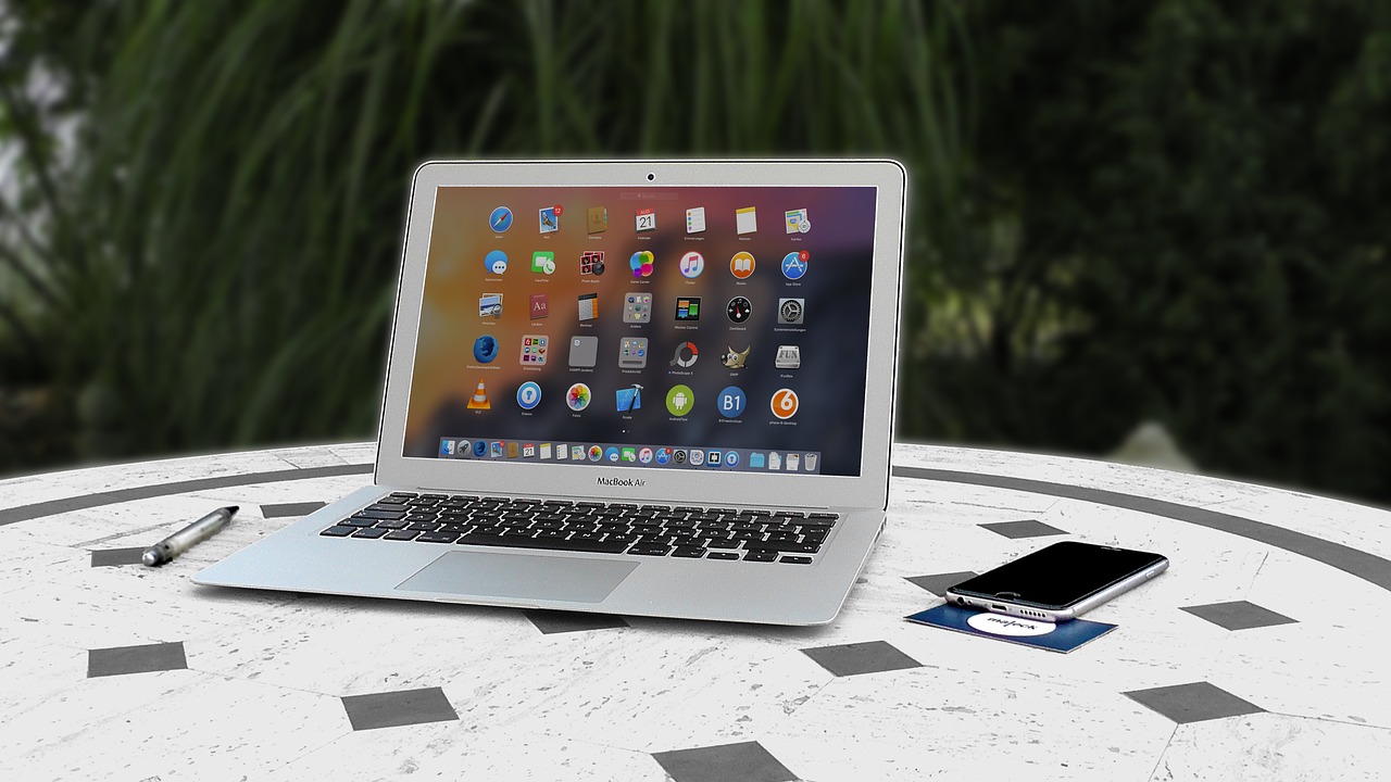 Image - office freelancer computer business
