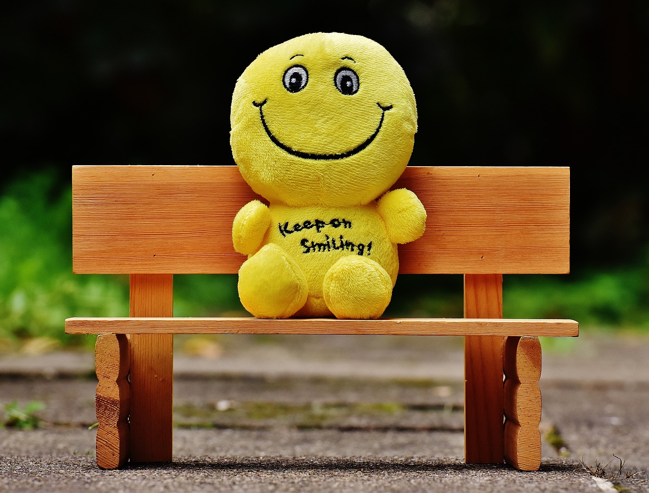 Image - smilies bank sit rest friends