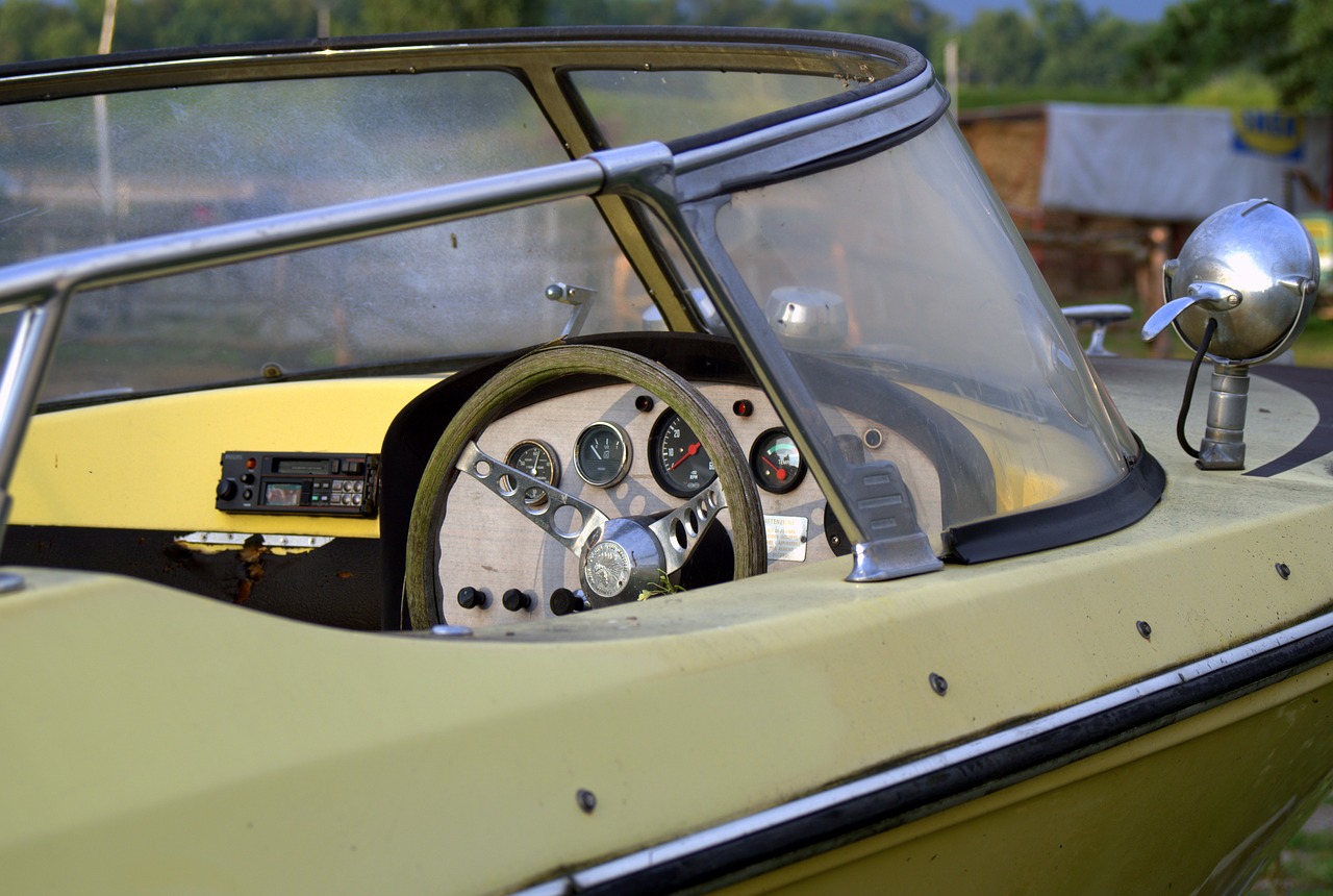 Image - boat motorboat old cockpit clocks