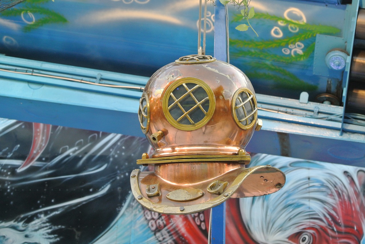 Image - diver helmet old copper deep sea
