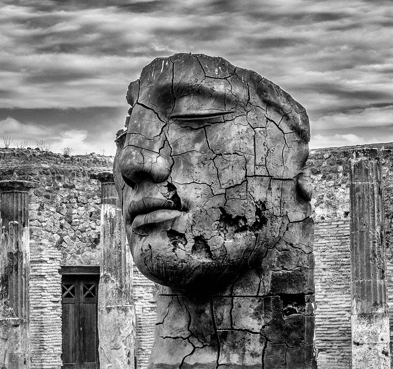Image - head stone sculpture face human