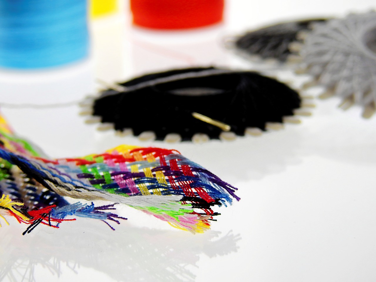 Image - yarn thread sew colorful