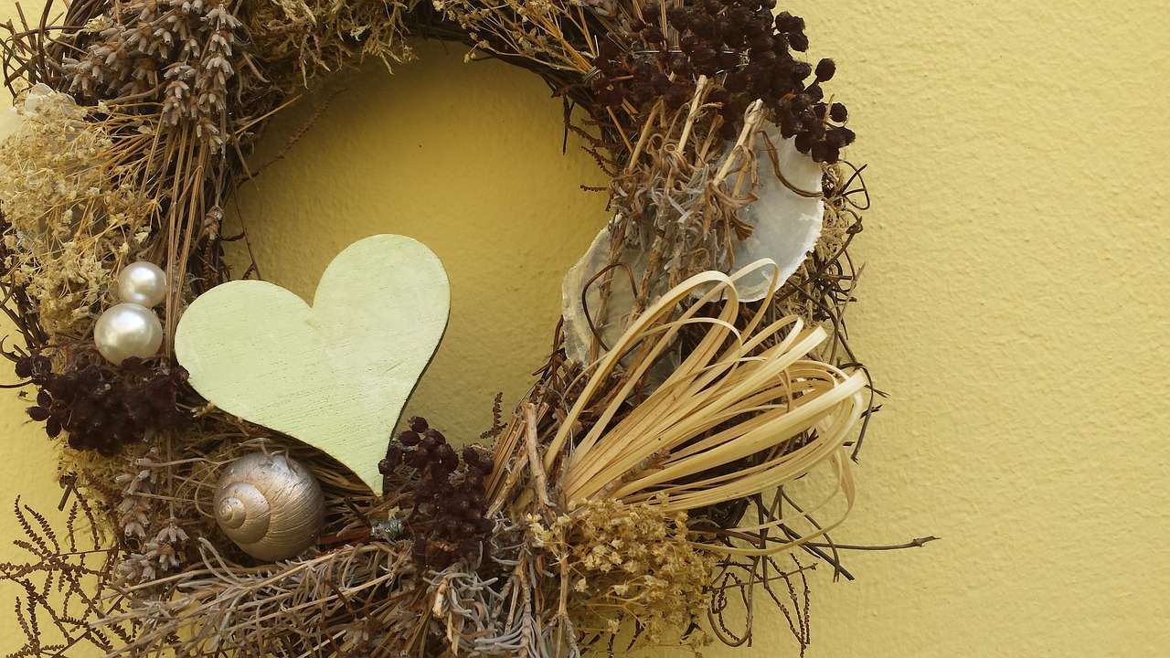 Image - heart wreath autumn deco love