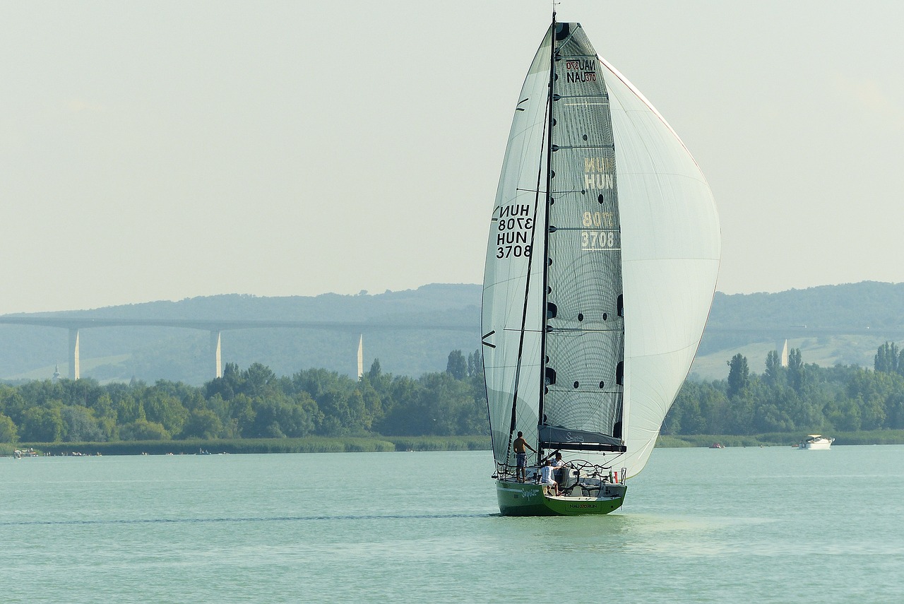 Image - nau 370 nautic elite class