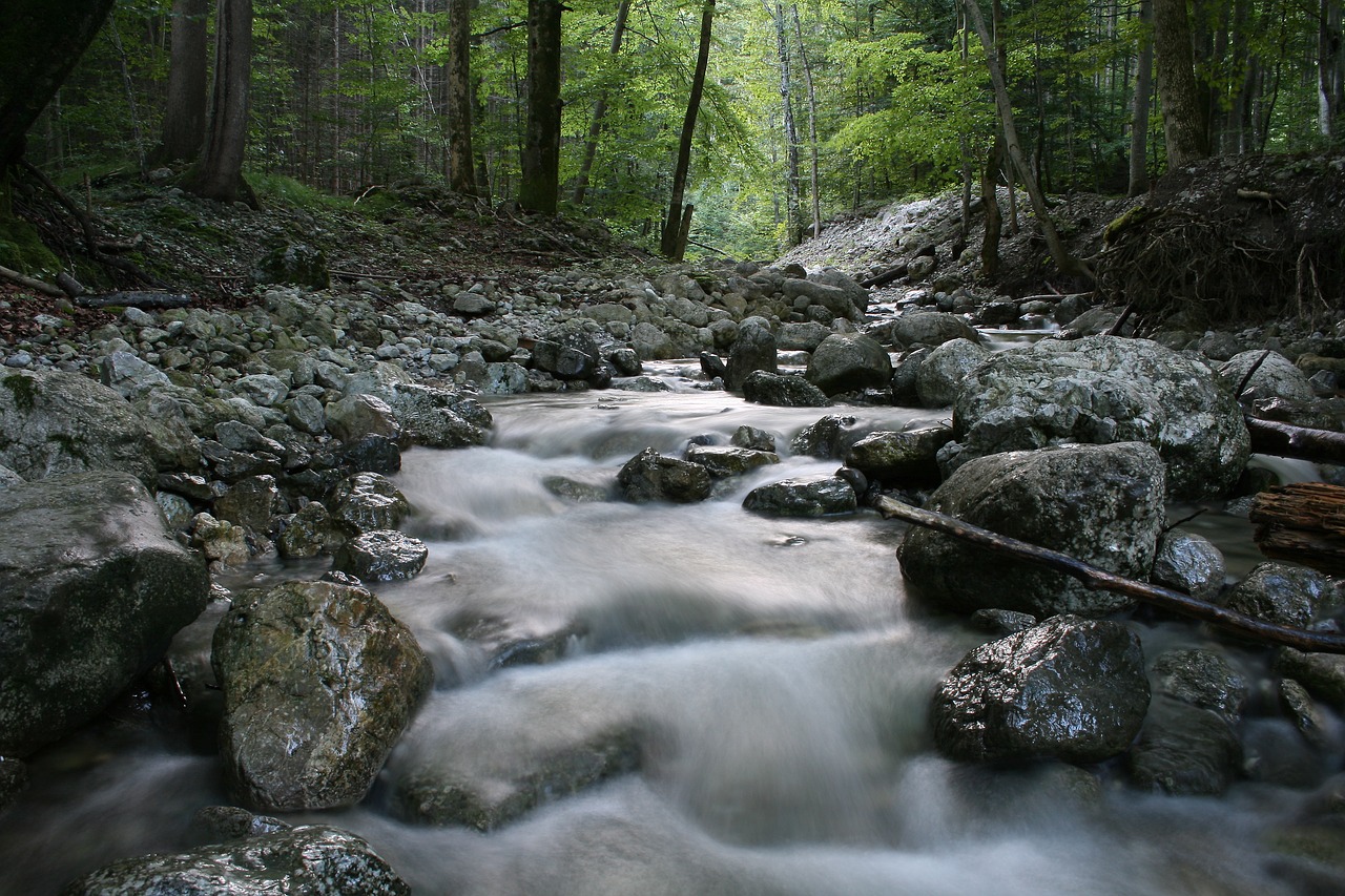 Image - cascade autumn river flowing