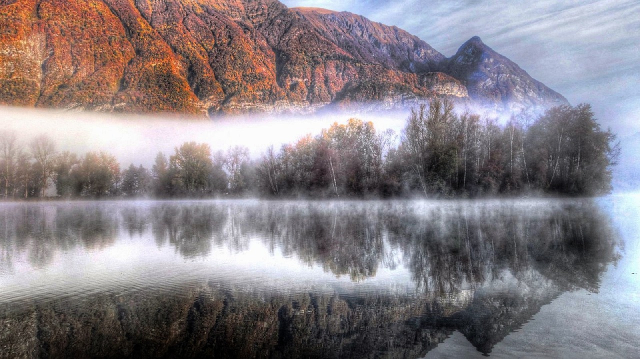 Image - fog lake reflection mountain