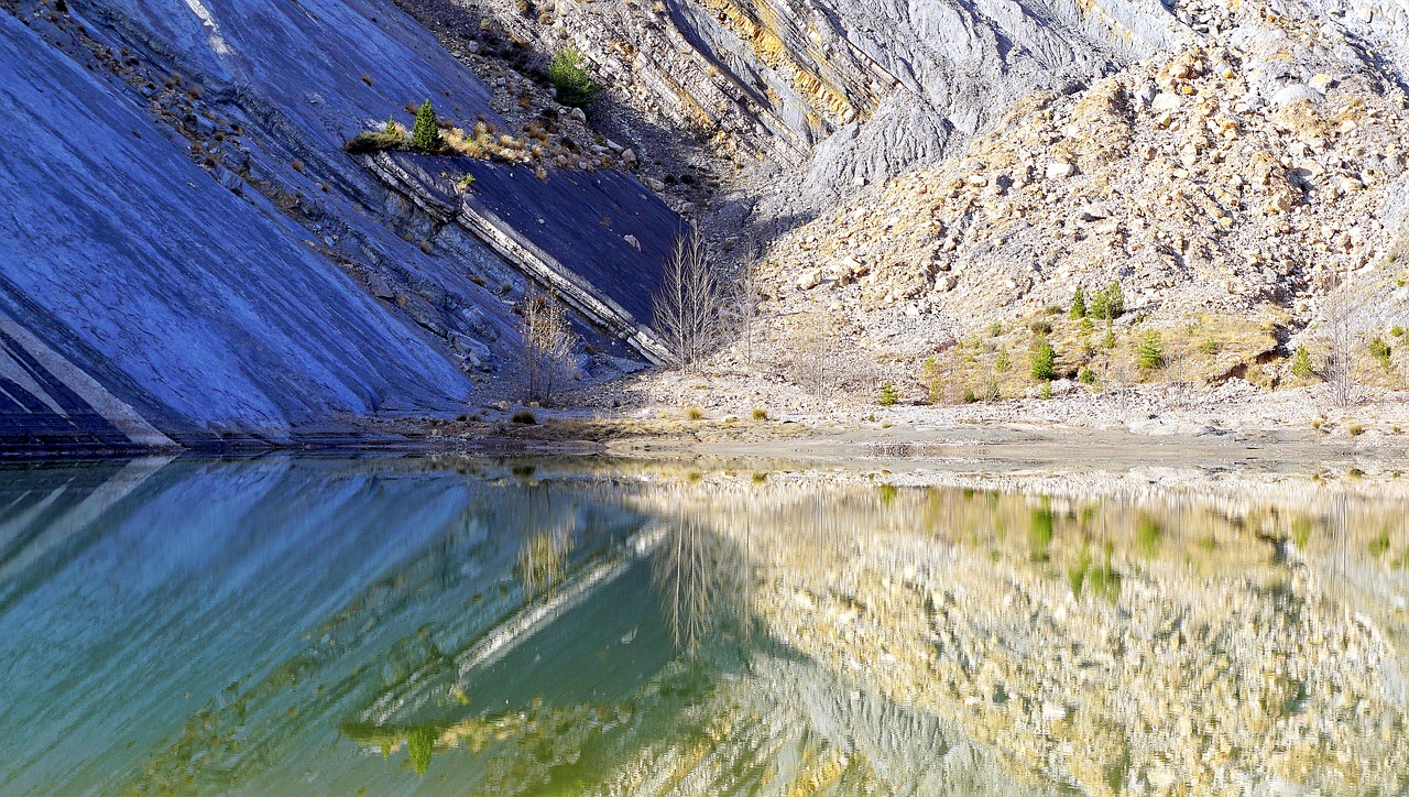 Image - highlights water pond rocks