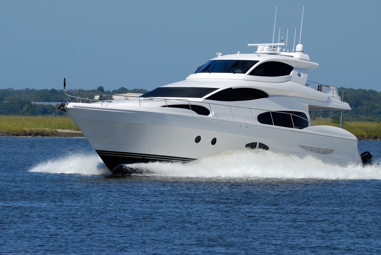 Image - luxury yacht boat speed water