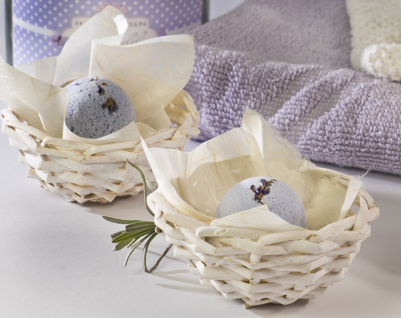 Image - bath balls wellness clean therapy