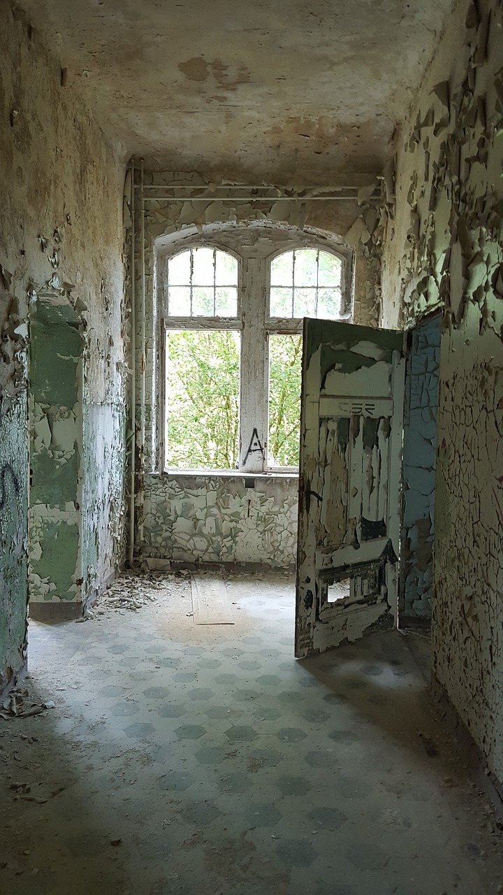 Image - urbex old interior old room window