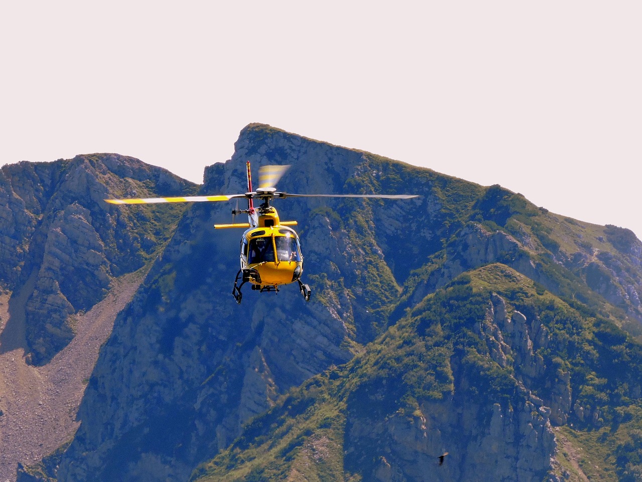 Image - helicopter fly emergency mountain