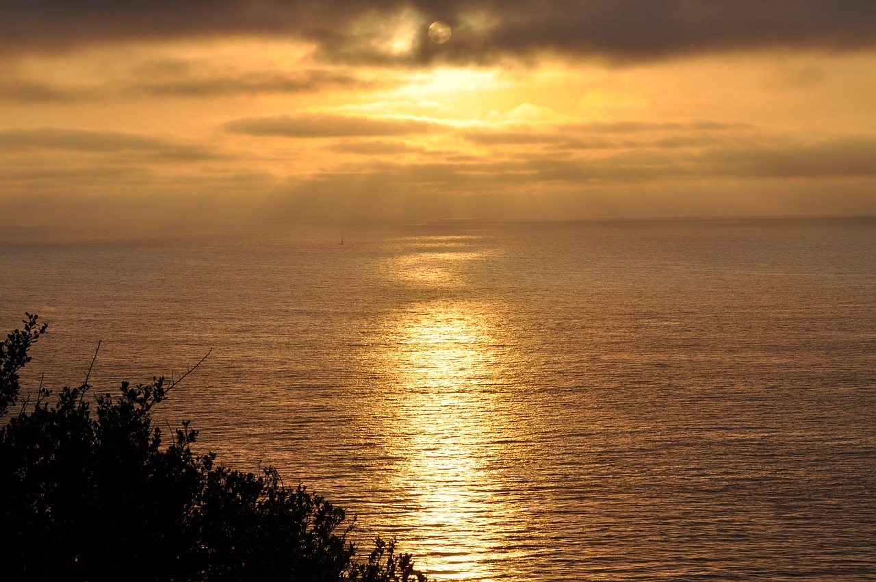 Image - sunset sailing boat sea ocean