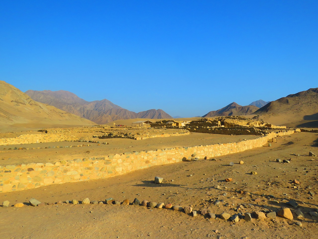 Image - desert pyramid caral peru