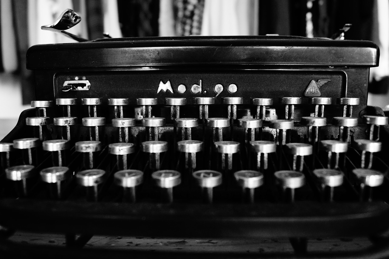 Image - typewriter typing black and white