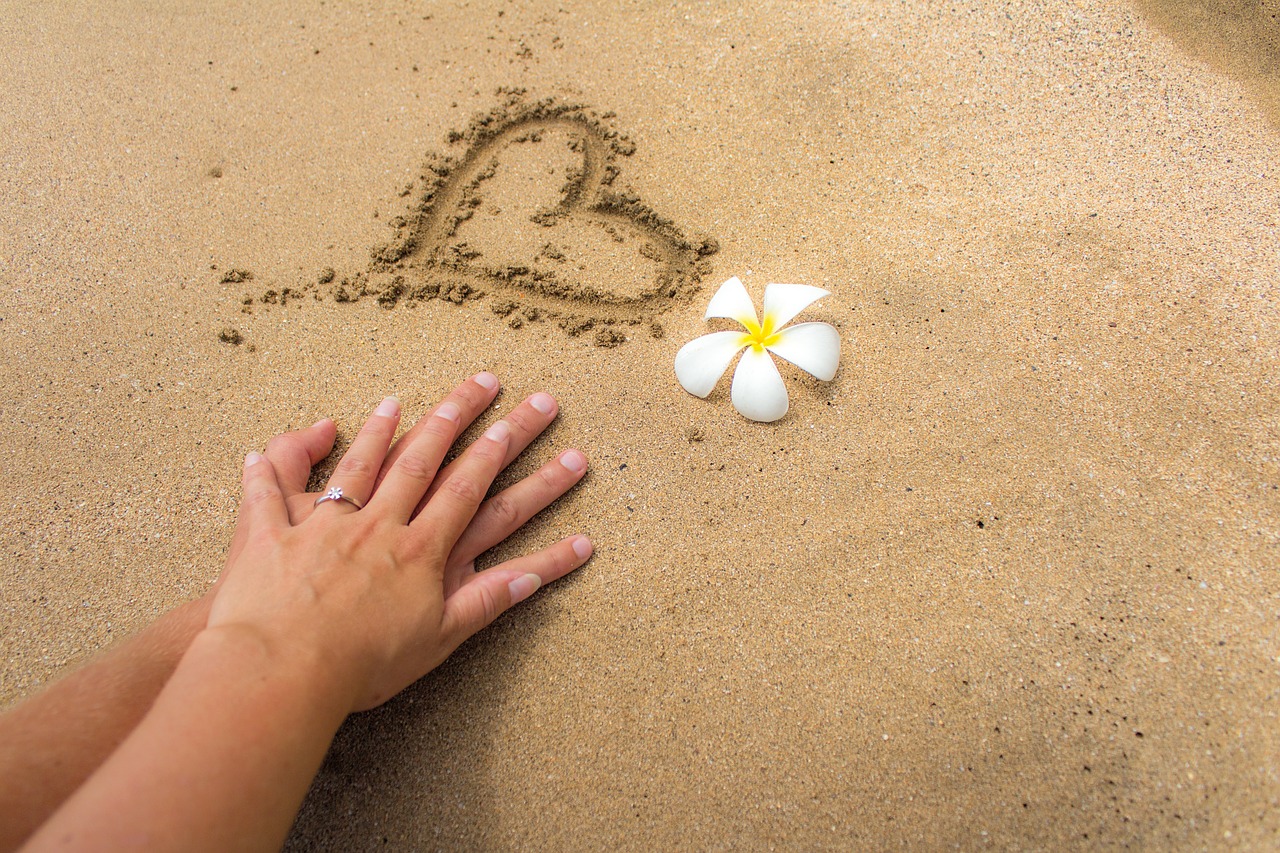 Image - sand betrothed love heart flower