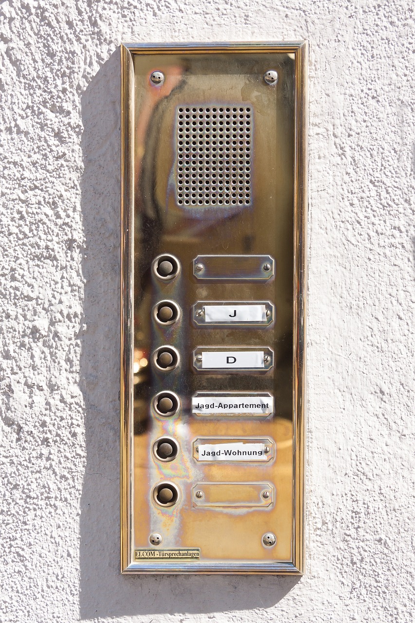 Image - bell intercom house entrance