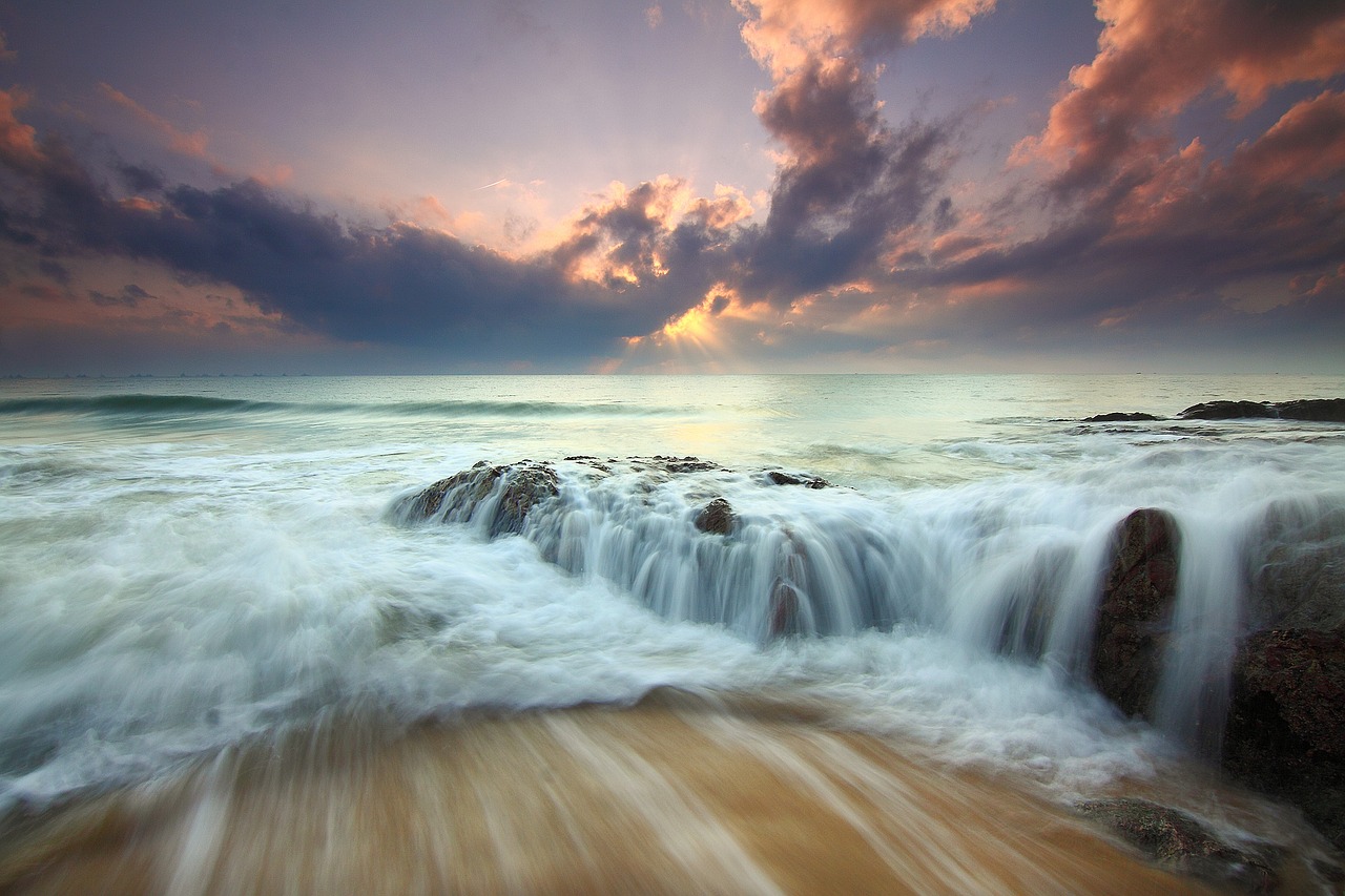 Image - sunrise dramatic sky seascape