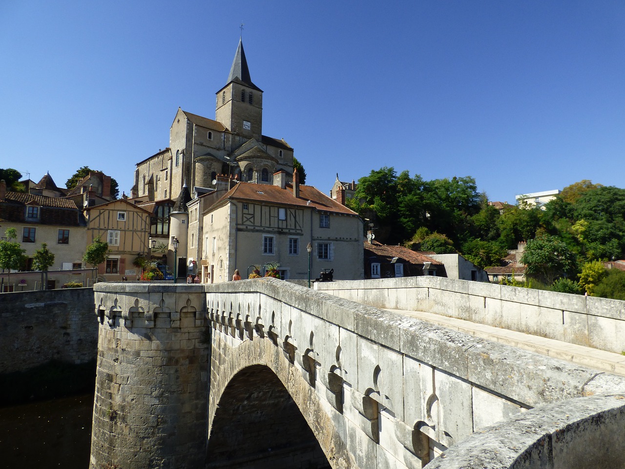 Image - montmorillon bridge architecture