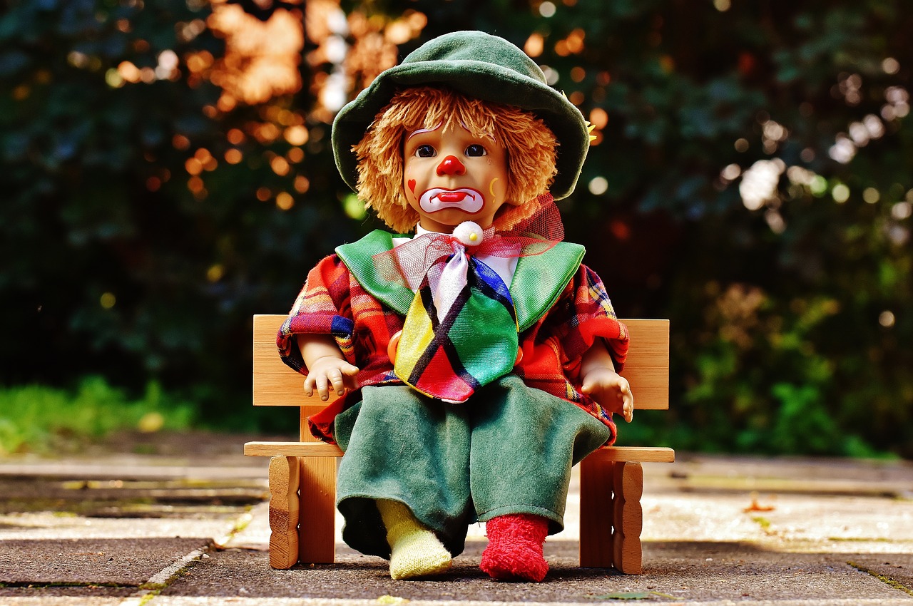 Image - doll clown sad bank sit colorful