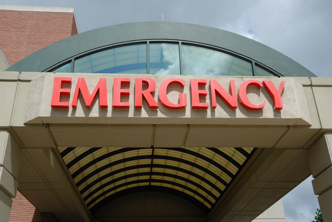 Image - hospital emergency room entrance