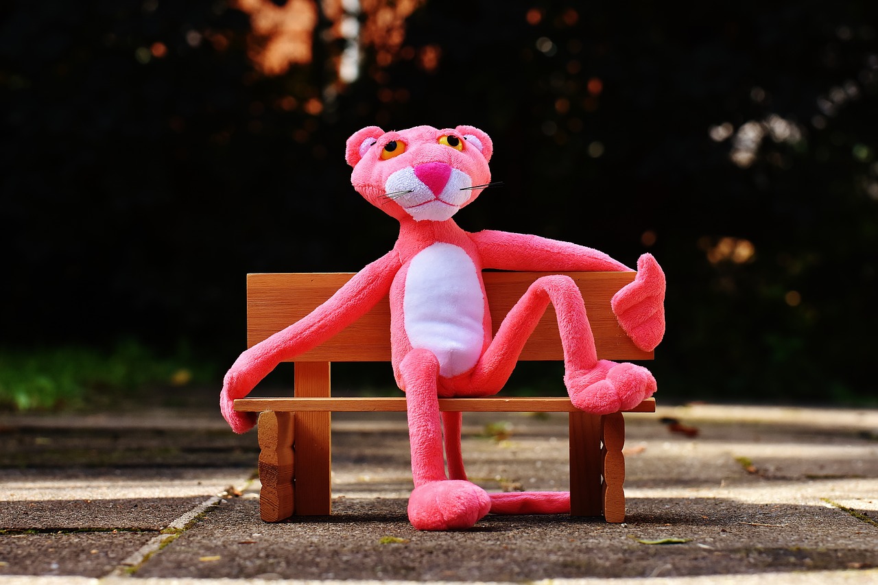 Image - pink panther bank rest sit figure