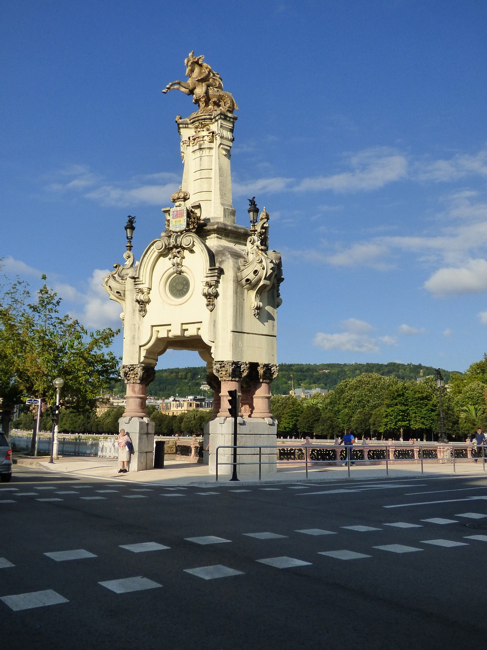 Image - san sebastian spain obelisks