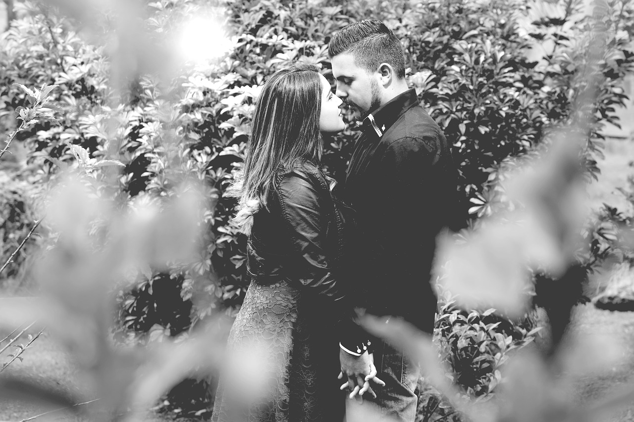 Image - grooms casal in love