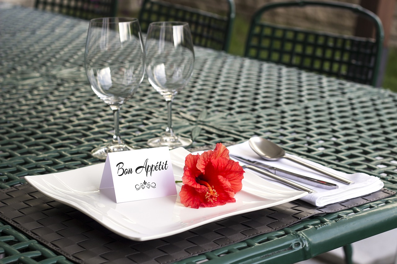 Image - table setting bon appetit dinner