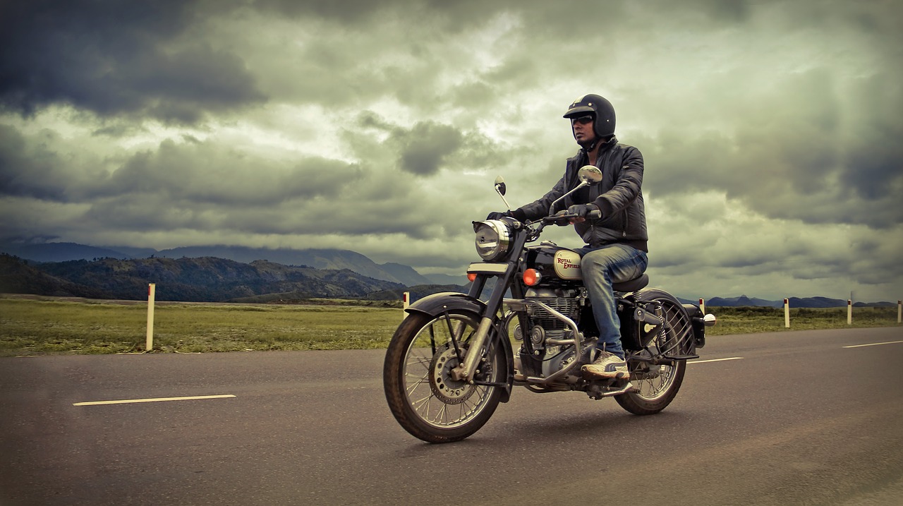 Image - bike rider classic rider road