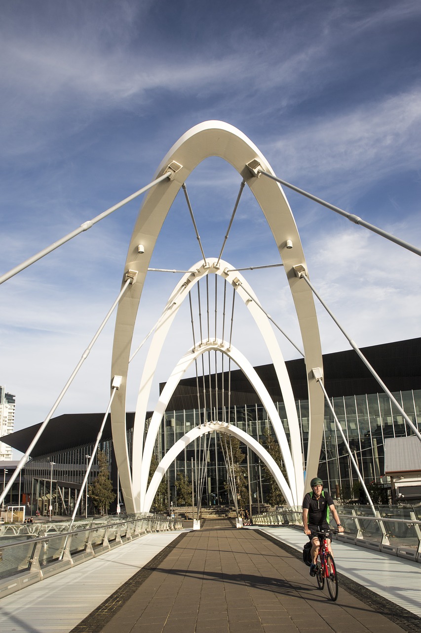 Image - melbourne south wharf bridge