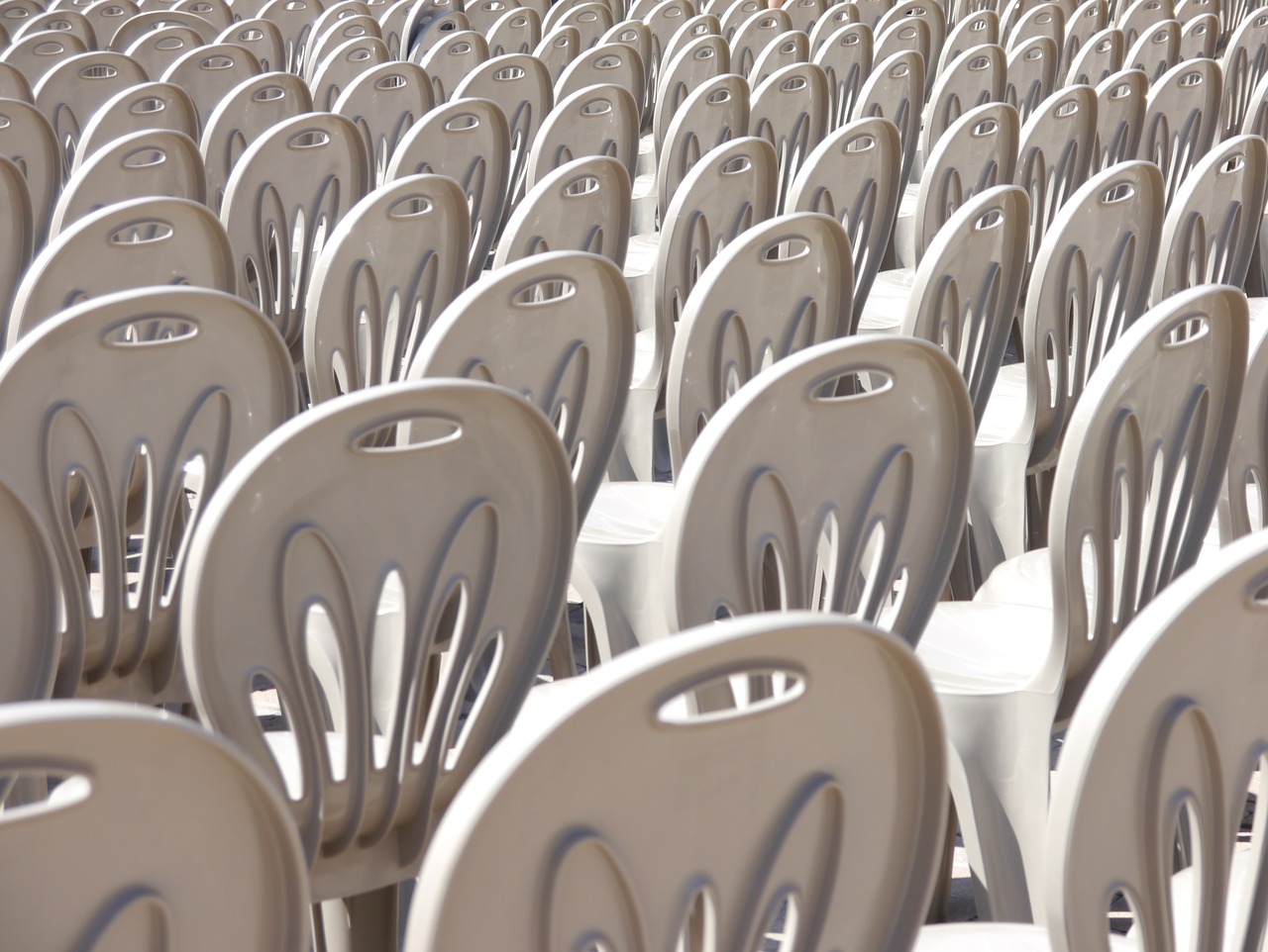 Image - plastic chairs chairs italy plastic