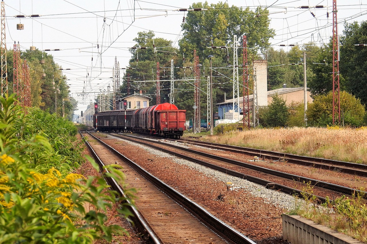 Image - freight train gleise train seemed