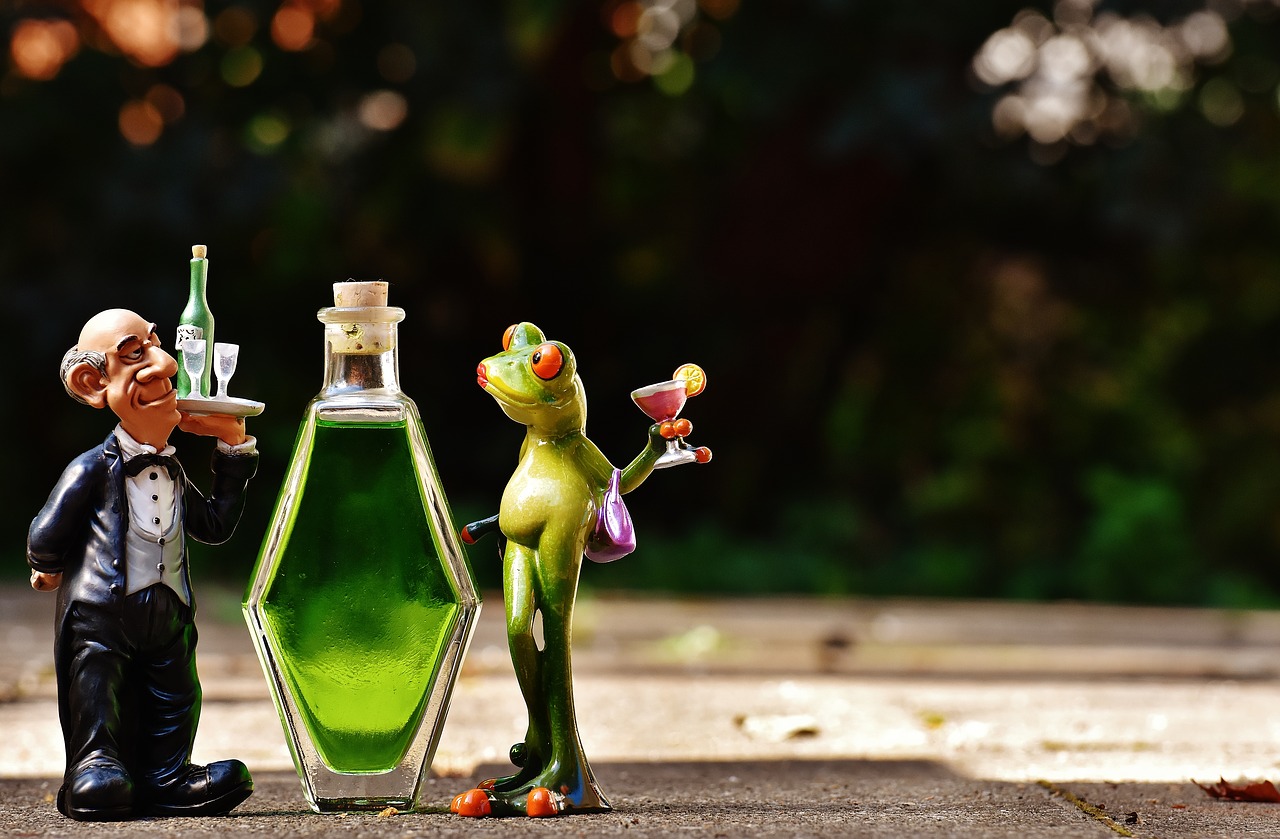 Image - waiter frog chick beverages bottle