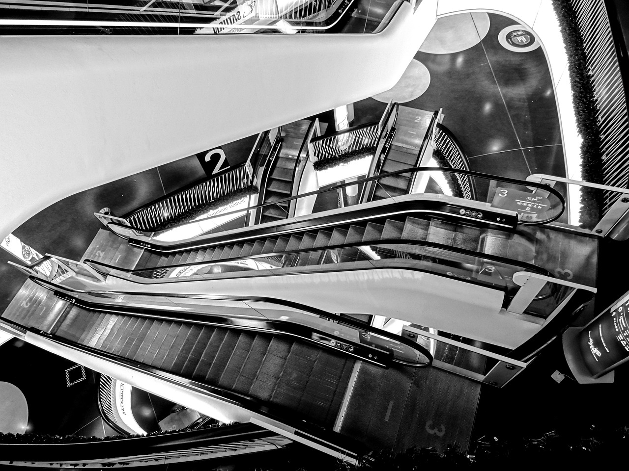 Image - frankfurt myzeil stairs