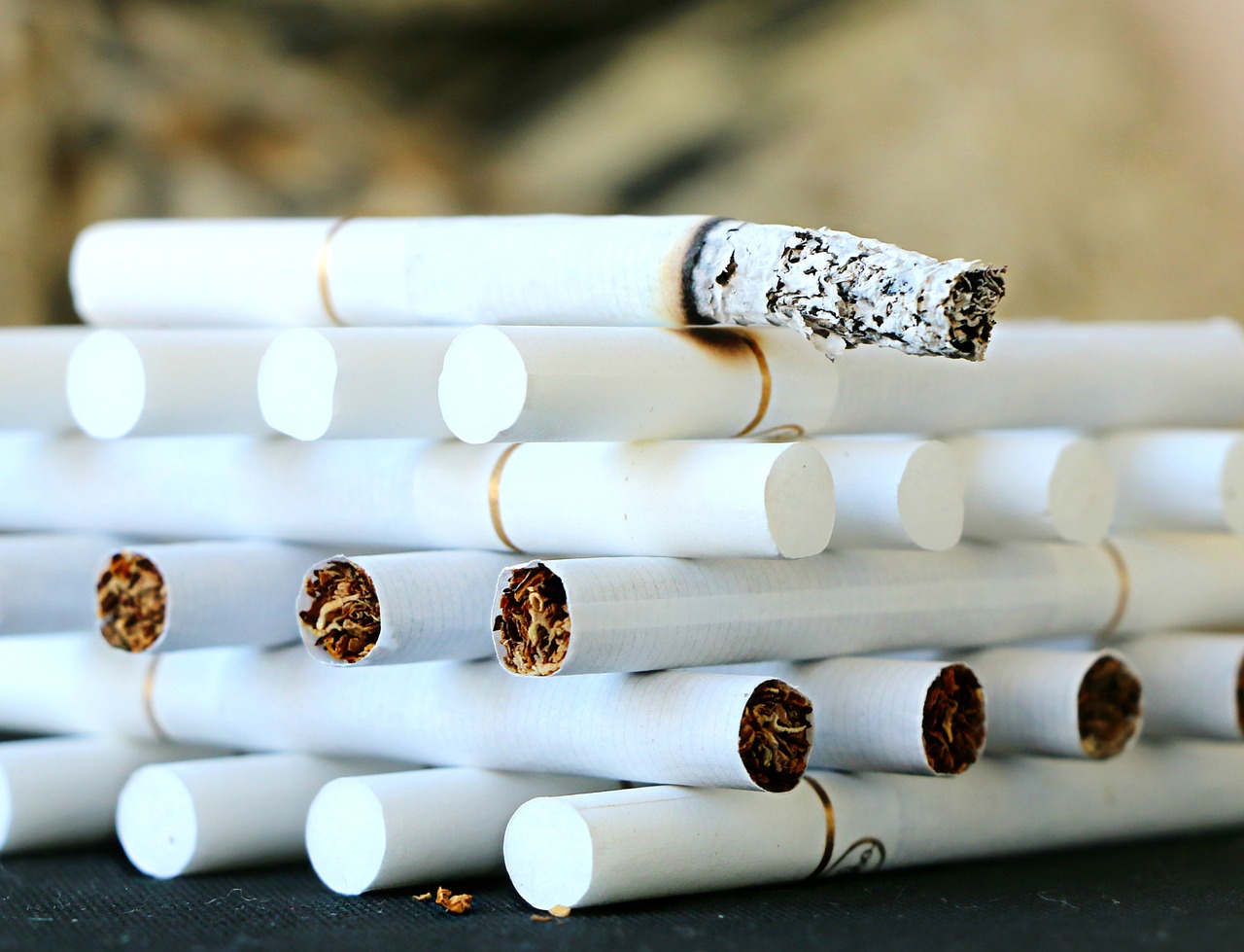 Image - cigarette smoking ash habit