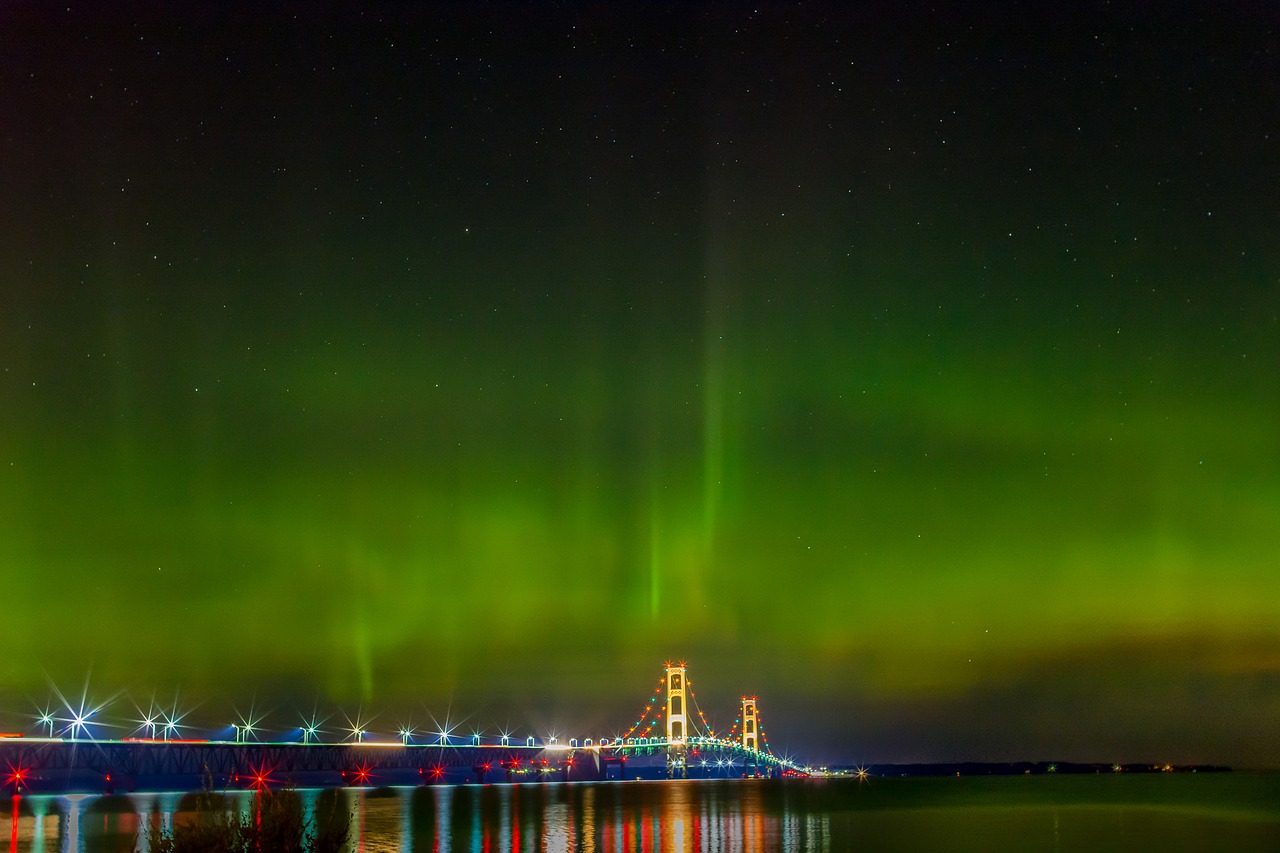 Image - mackinac bridge northern lights