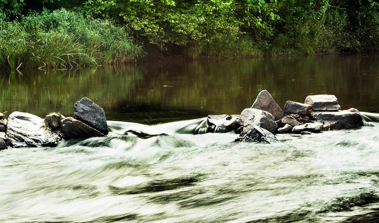 Image - water bach river stones rocks