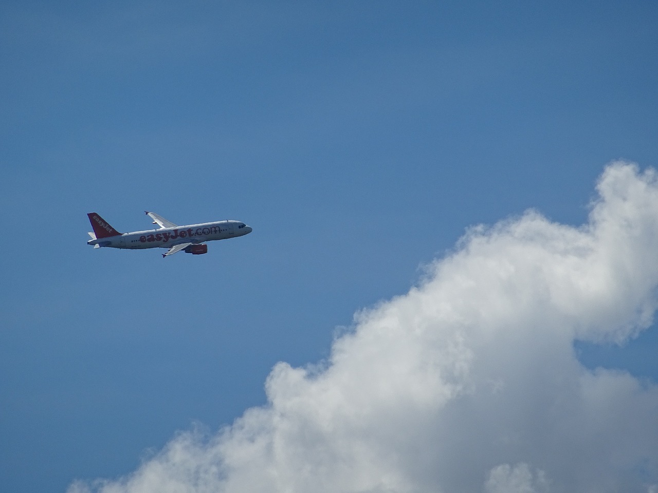 Image - aircraft clouds cumulus cloud wing