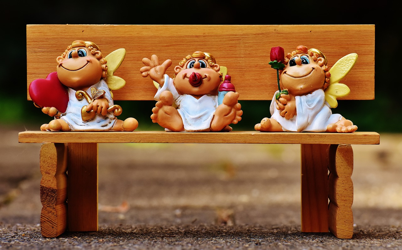 Image - angel figures bank bench cute