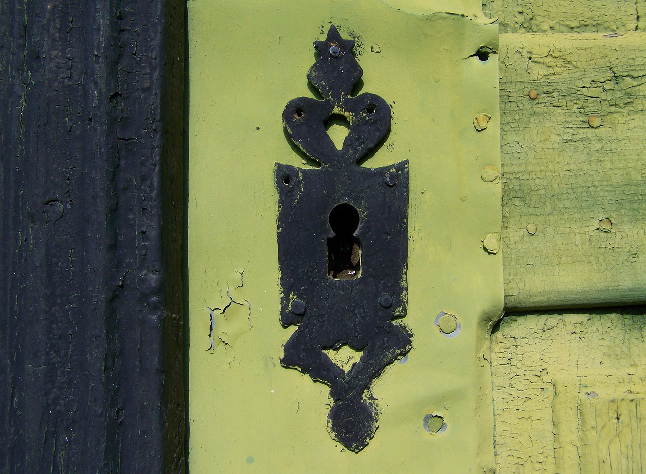 Image - old zárcímke ancient tarnished