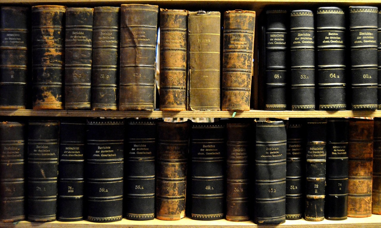 Image - books old vintage library shelves