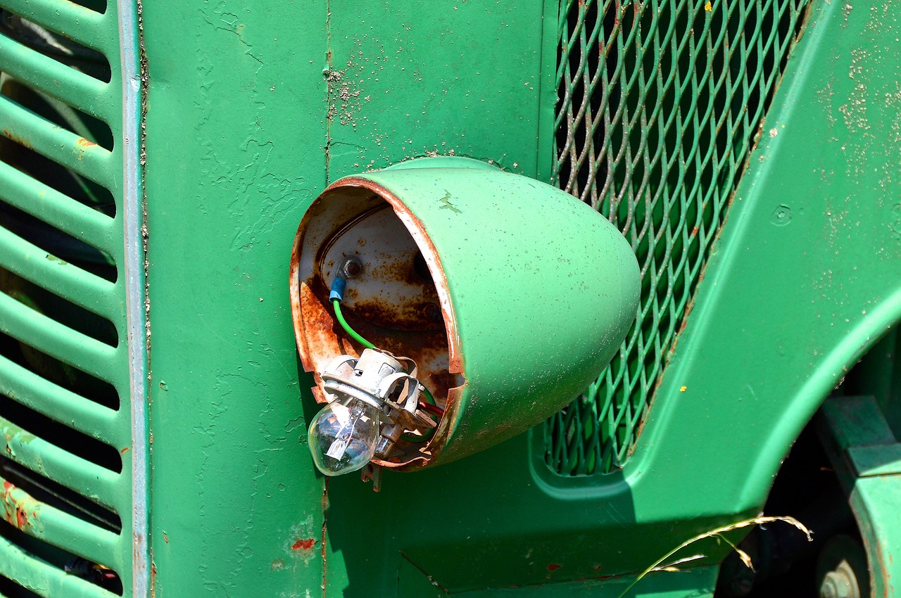 Image - old tractor tractor bulldog